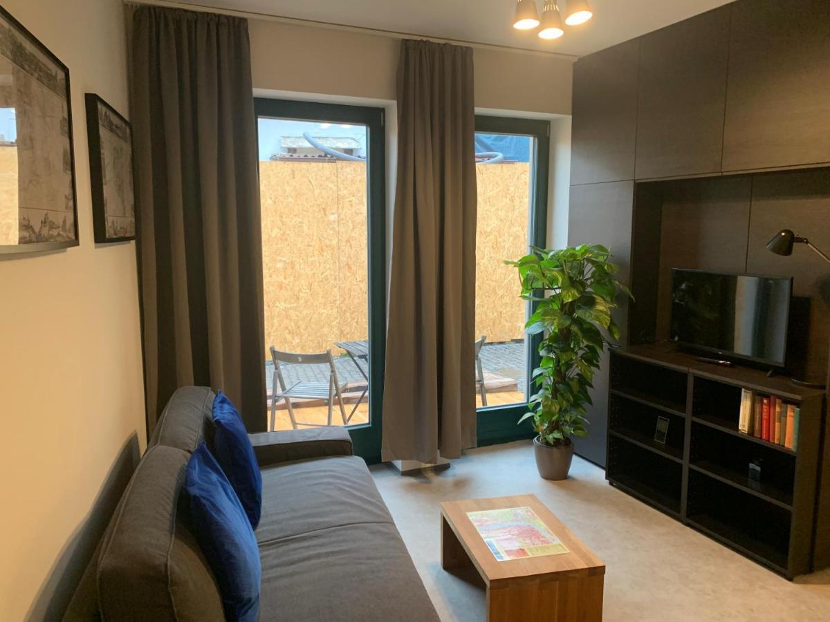 Cozy Friendly Place With Free Parking Praga Esterno foto